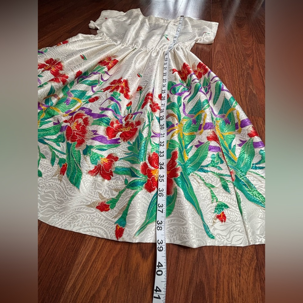 Vintage Floral Satin White Tea A-line Dress Size Medium Midi - Picture 4 of 9